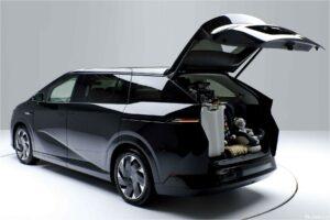 Xpeng Motors X9 2024
