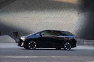 Xpeng Motors X9 2024