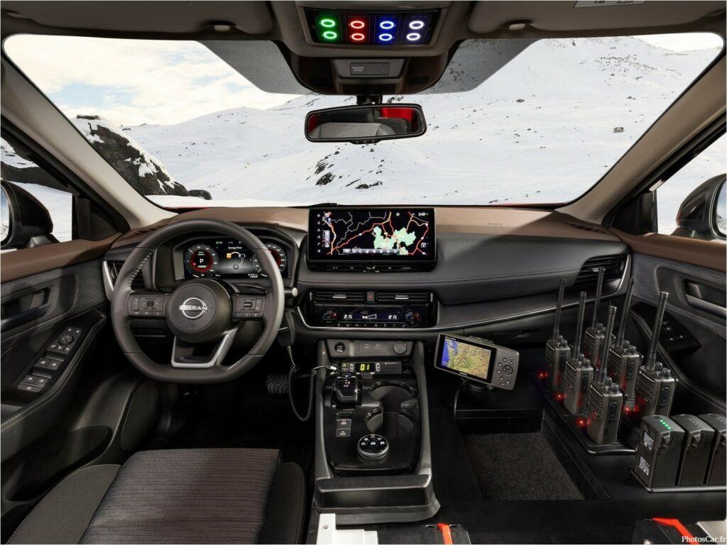 Nissan X-Trail Mountain Rescue Concept 2024