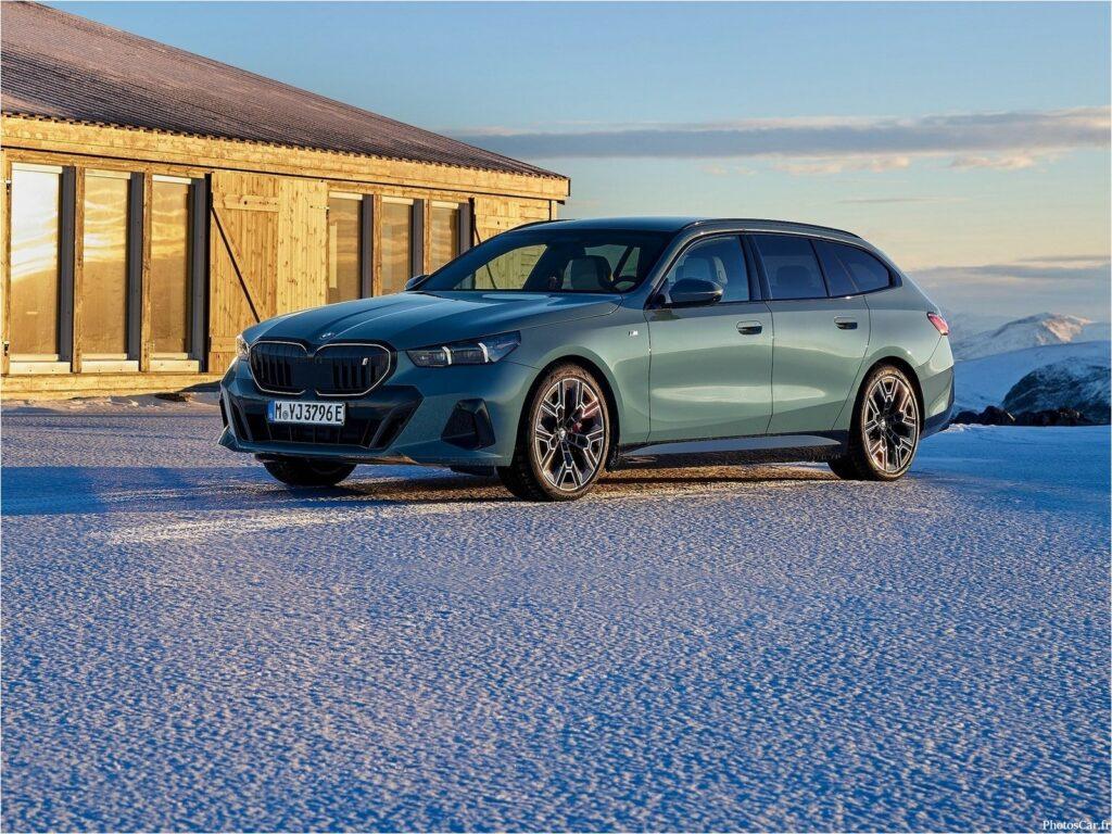 BMW i5 Touring 2025