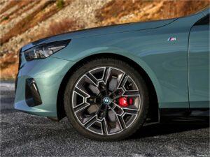 BMW i5 Touring 2025