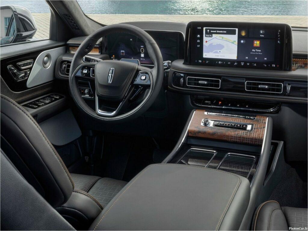 Lincoln Aviator 2025