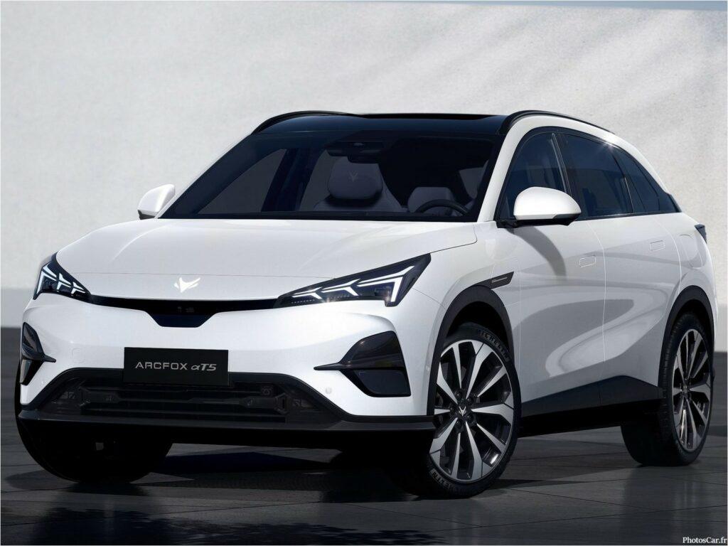 BAIC ArcFox Alpha T5 2024