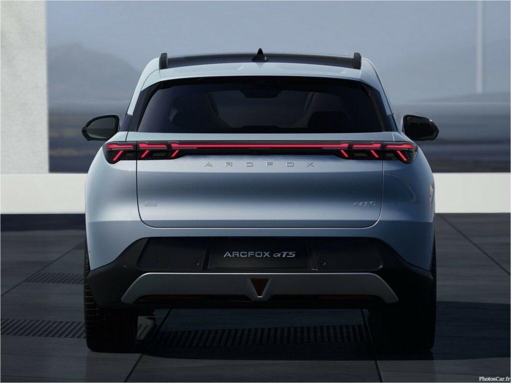 BAIC ArcFox Alpha T5 2024