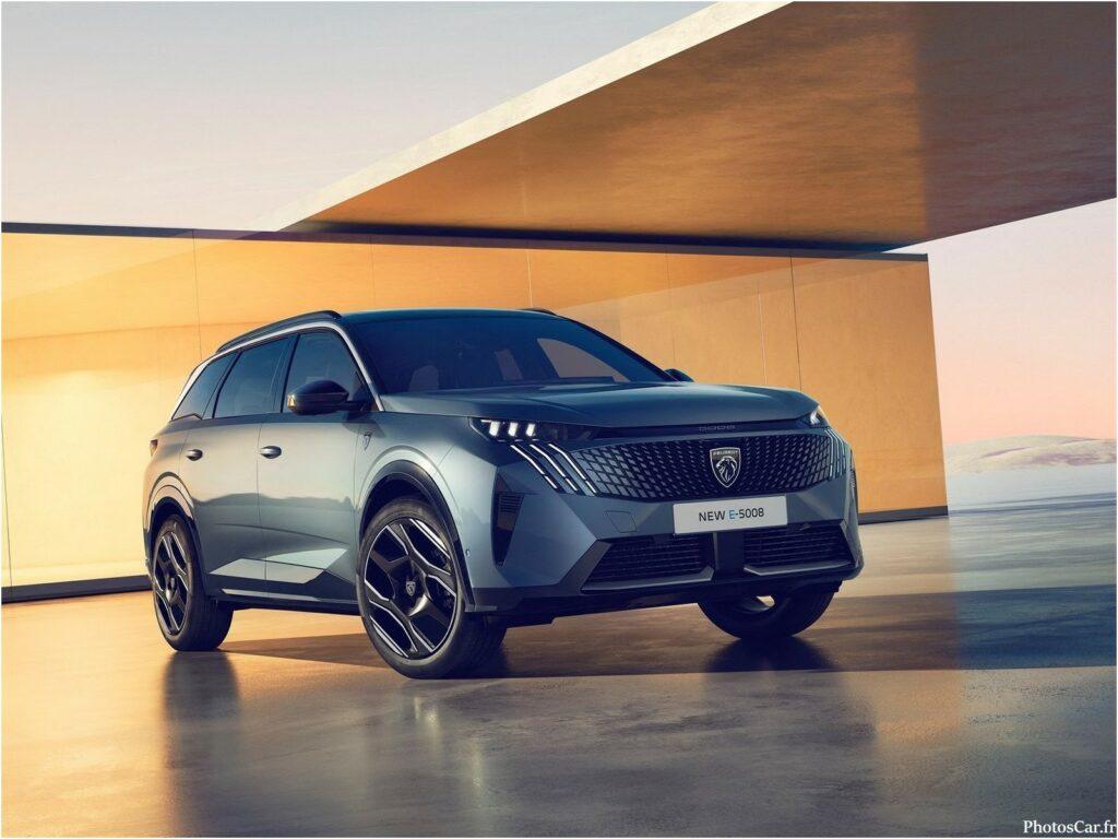 Peugeot E-5008 2025