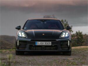 Porsche Panamera 2024