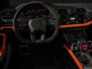 Lamborghini Urus SE 2025