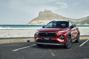 Toyota Starlet Cross 2025
