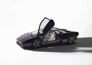 Eccentrica V12 2025