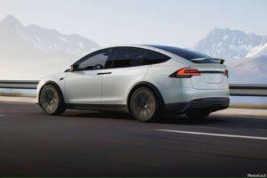Tesla Model X 2024