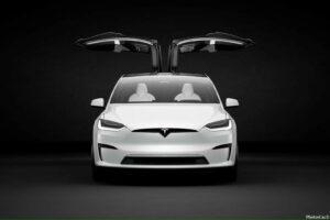 Tesla Model X 2024
