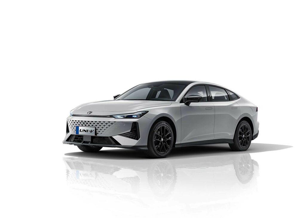 Changan Auto UNI V Édition Premium 2025