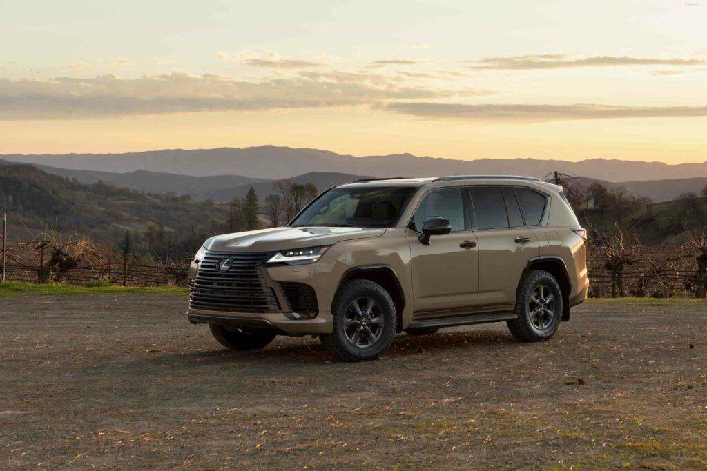 Lexus LX 700h Overtrail 2025