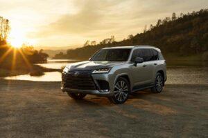 Lexus LX 700h Luxe 2025