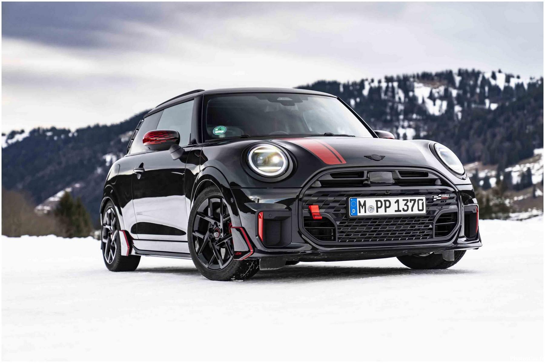 MINI JCW 2025
