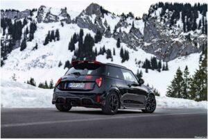 MINI JCW 2025