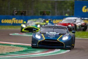 #27 Heart Of Racing Team Aston Martin Vantage AMR LMGT3