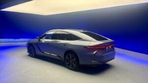 Lexus ES 500e 2026