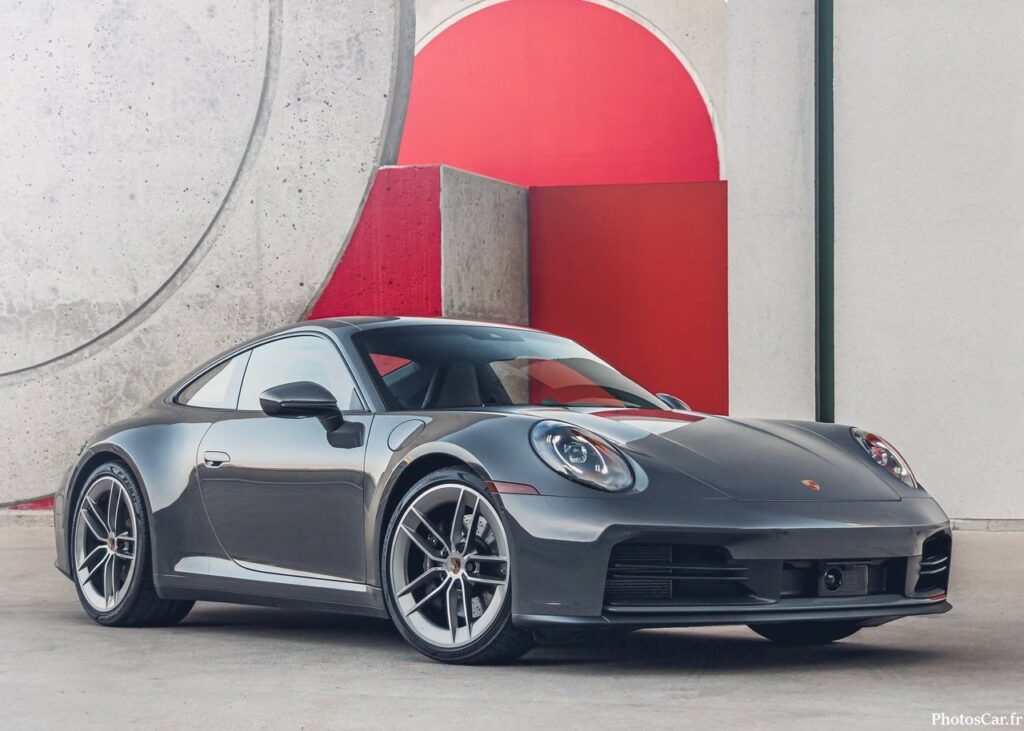 Porsche 911 Carrera 2025