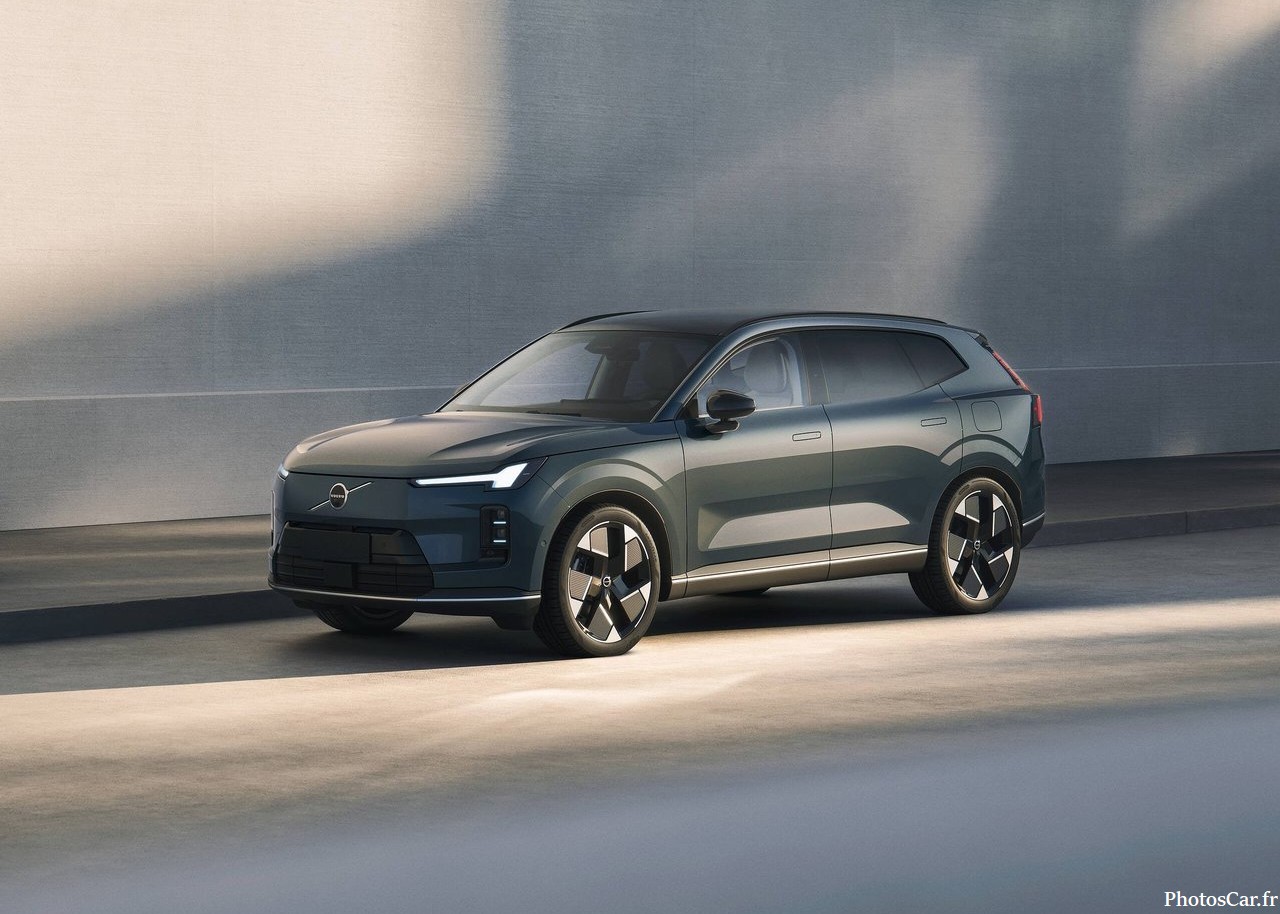 Volvo XC70 PHEV 2026