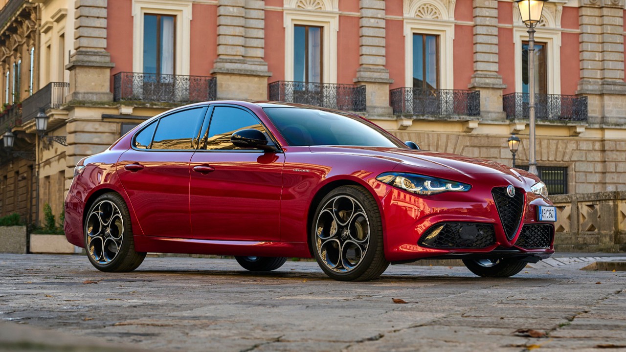 Alfa-Romeo Giulia Sprint 2025