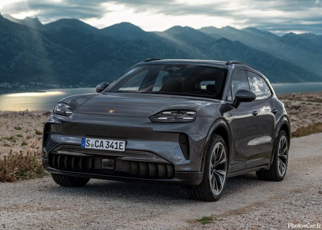 Porsche Cayenne Electric 2027