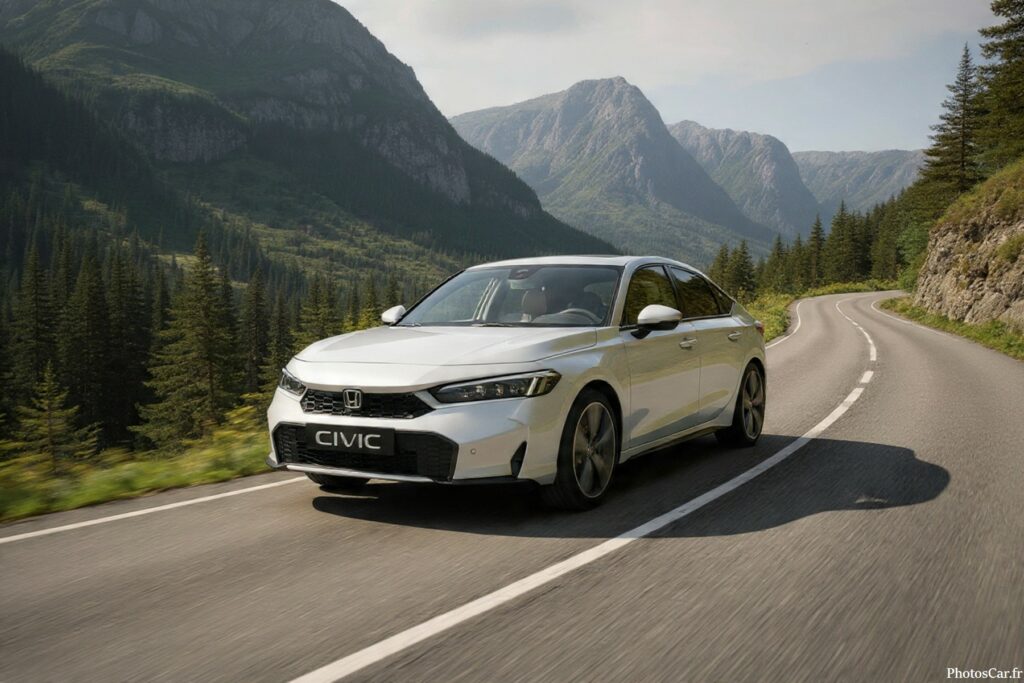 Honda Civic eHEV 2025