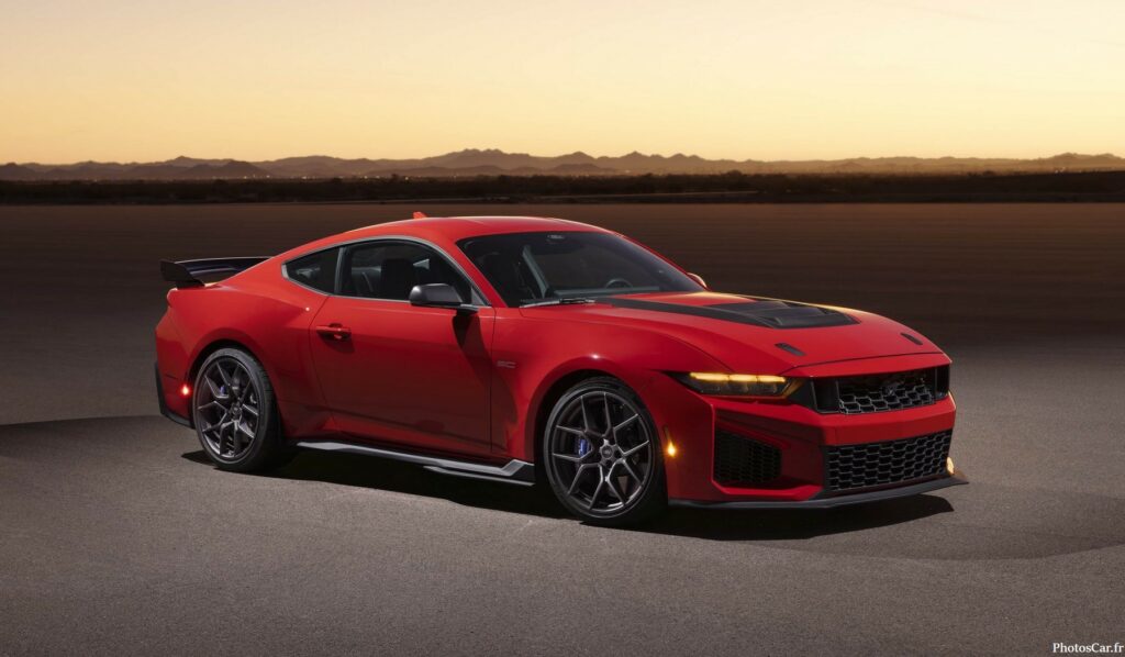 Ford Mustang Dark Horse SC 2026