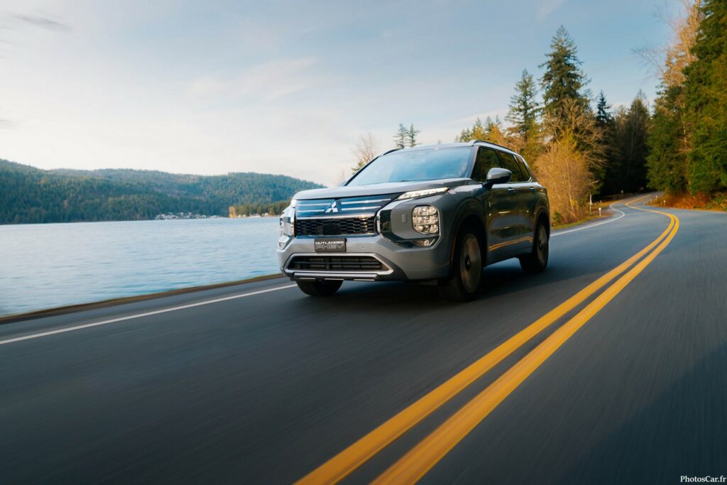 Mitsubishi Outlander PHEV 2026