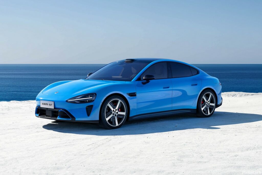 Xiaomi SU7 Capri Blue 2025